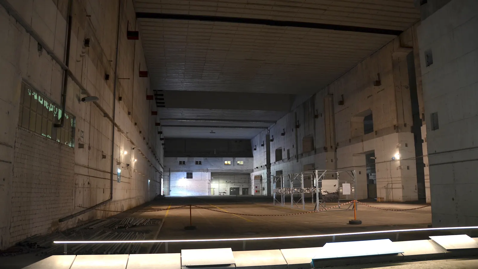 Betonhalle im Inneren des U-Boot-Bunkers Valentin in Bremen-Farge